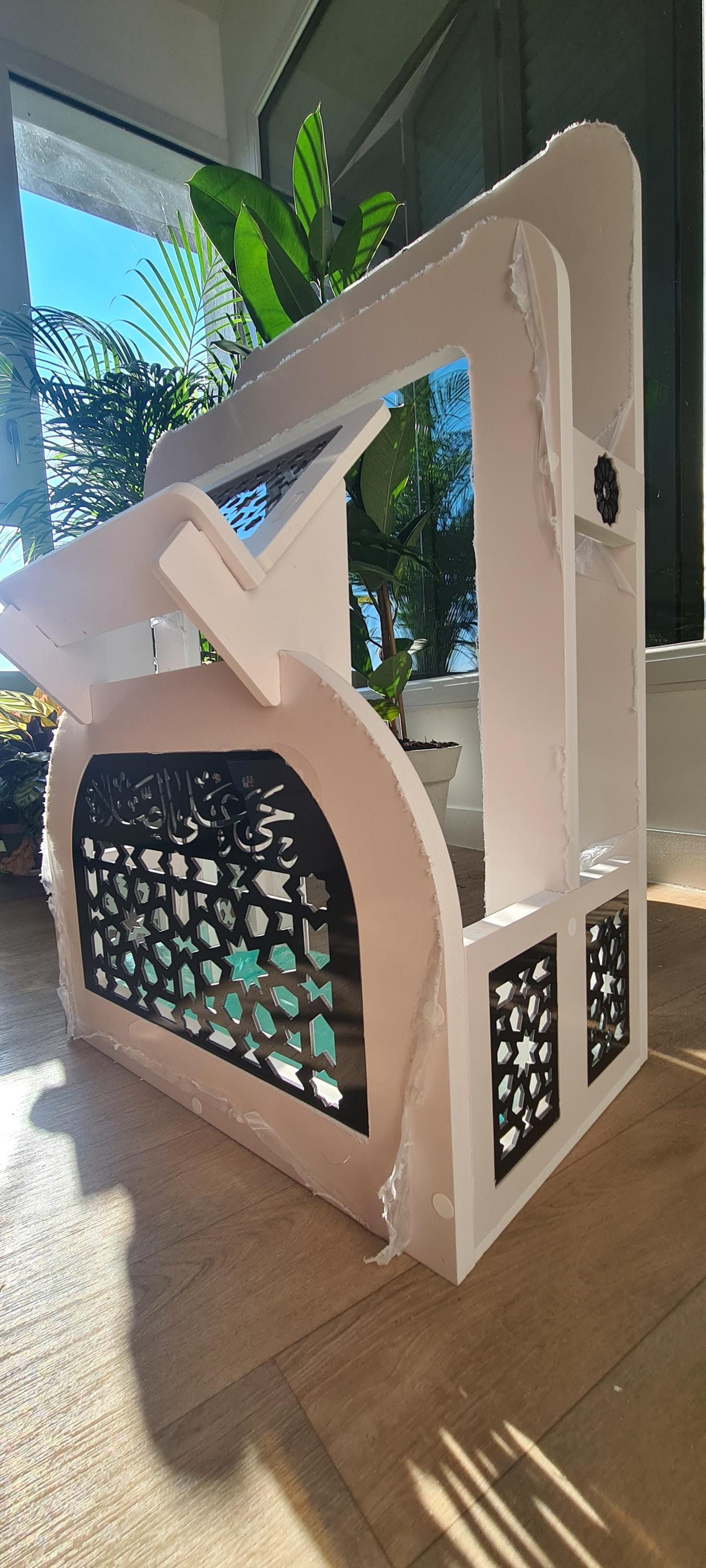 Très joli support Tapis de Prière